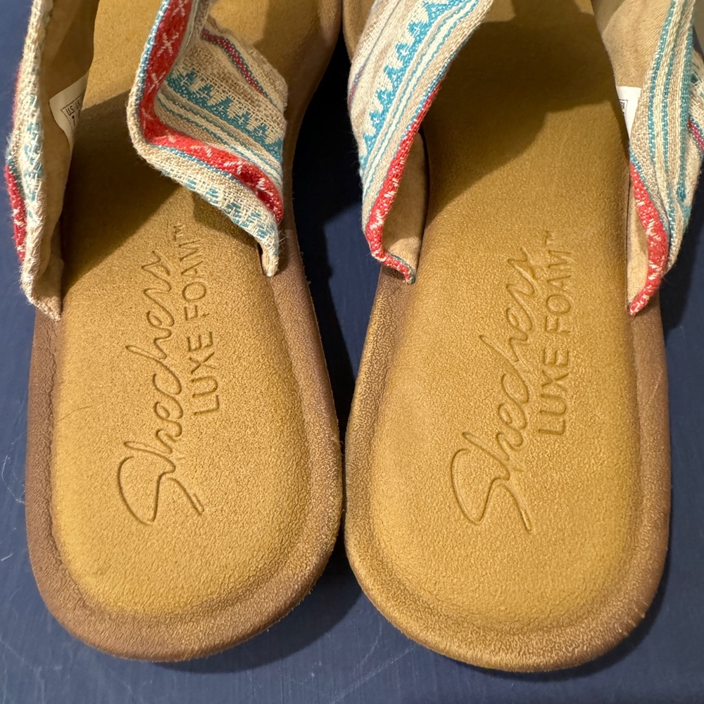 Sketchers sz 7 luxe foam flip flop beach‎ sandal Aztec - Picture 4 of 8